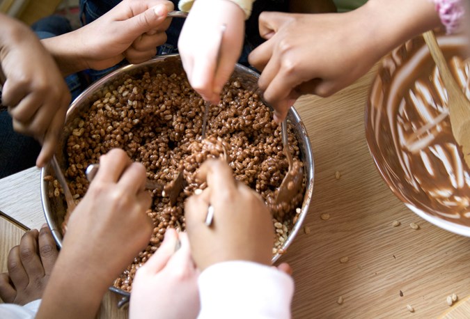 let kids stir the ingredients