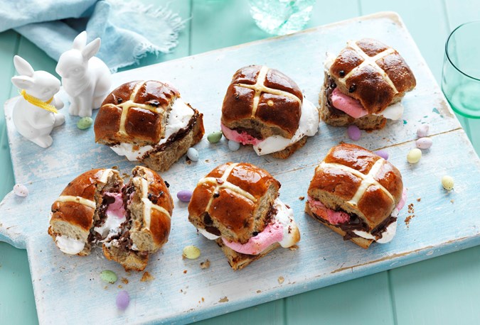 HOT-CROSS BUN S’MORES