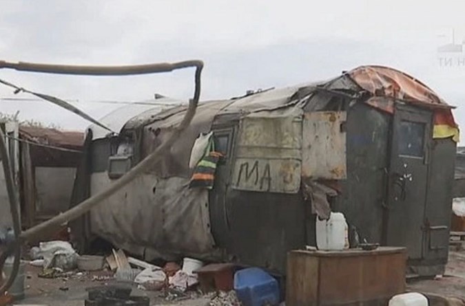 The rundown shack which is home to the girl and her family